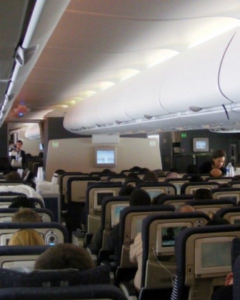 Comment choisir sa place dans l’avion pour un vol long courrier ?