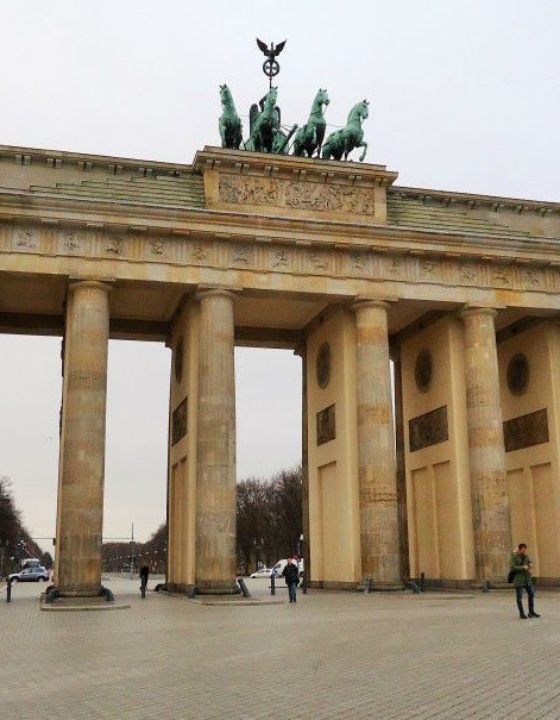 Autour de la porte de Brandebourg